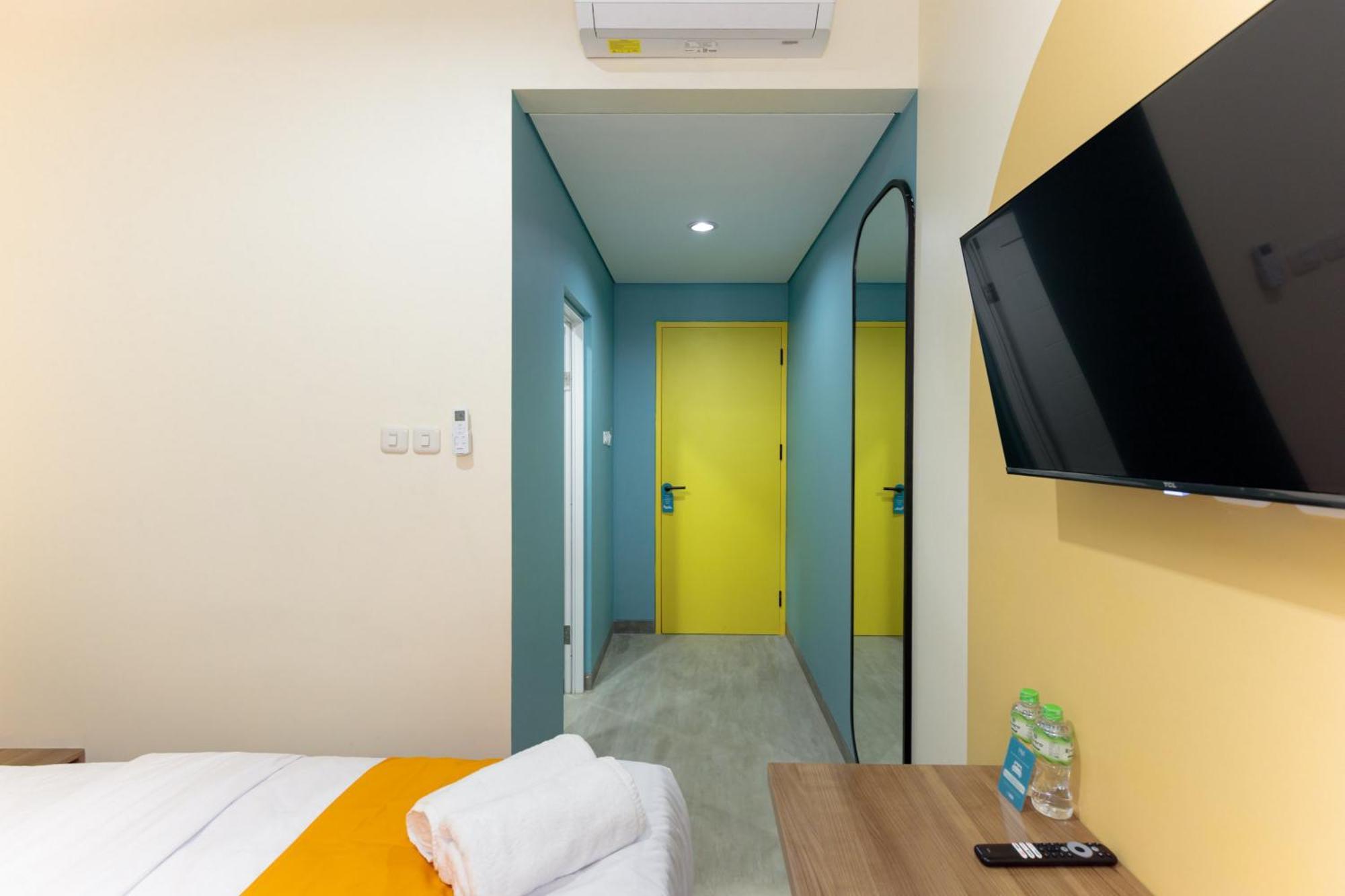 Sans Hotel Kelapa Gading Jakarta Exterior foto