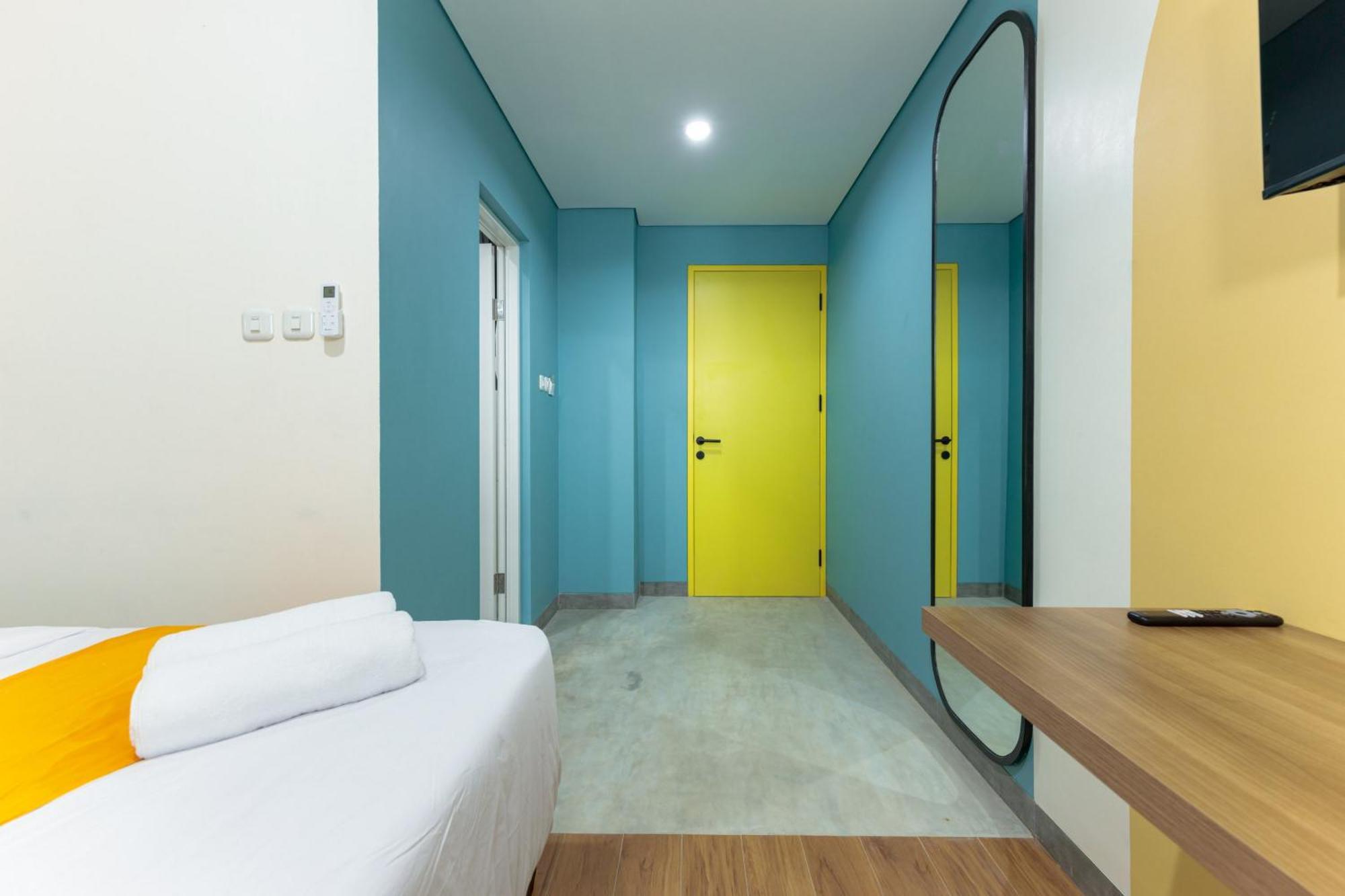 Sans Hotel Kelapa Gading Jakarta Exterior foto